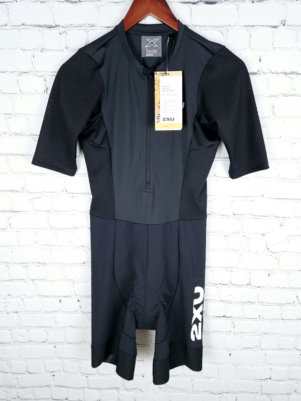 2XU | Aero Hex Sleeved Trisuit